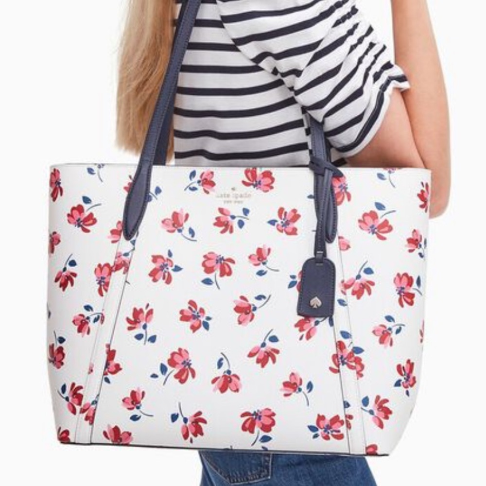 MAKE AN OFFER kate spade Cara Garden Toss Multi Floral New White Condition NWT - Picture 1 of 14